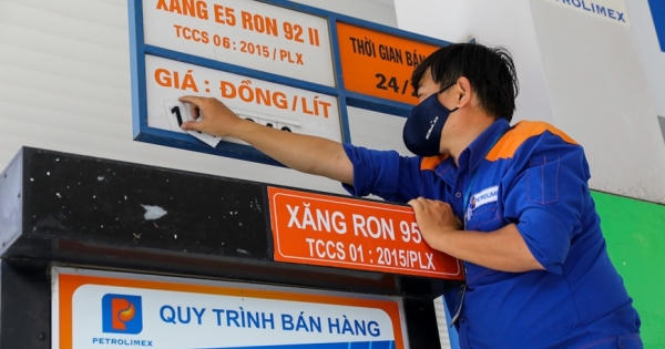 Giá xăng dầu có thể tăng nhẹ trong ngày mai (3/4)