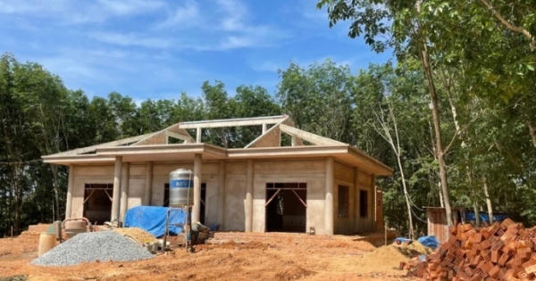 Kon Tum: Ngang nhiên xây biệt phủ "khủng", trang trại trái phép giữa lòng thành phố