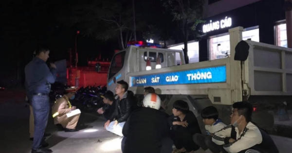 Băng nhóm 2K cứ đêm đến là “biểu diễn” nẹt bô, lãng lách, đánh võng