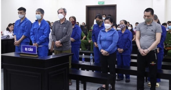 Cựu cán bộ công an làm giả sổ đỏ để chiếm đoạt tài sản