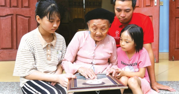 Mẹ Việt Nam Anh hùng: "Mẹ của Việt Nam, mẹ của anh hùng" Mẹ Việt Nam Anh hùng: "Mẹ của Việt Nam, mẹ của anh hùng"