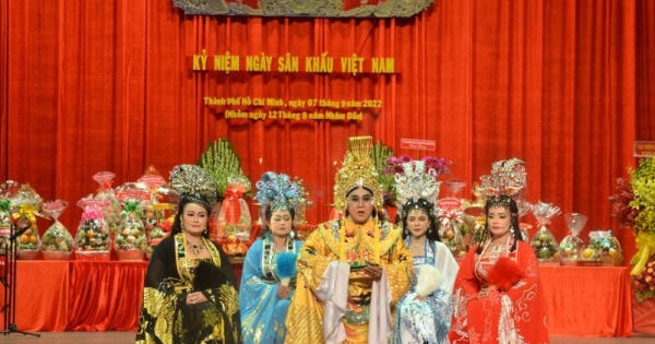 Bí ẩn 'ông Tổ' nghề sân khấu Bí ẩn 'ông Tổ' nghề sân khấu