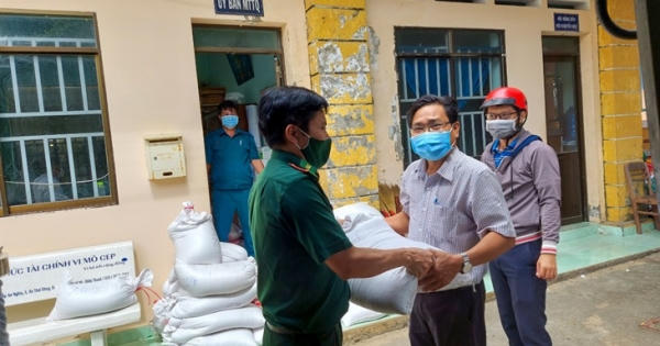 Hỗ trợ gạo các địa phương thực hiện giãn cách xã hội