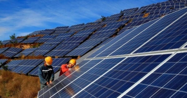 Không phát triển ồ ạt điện mặt trời theo phong trào Không phát triển ồ ạt điện mặt trời theo phong trào