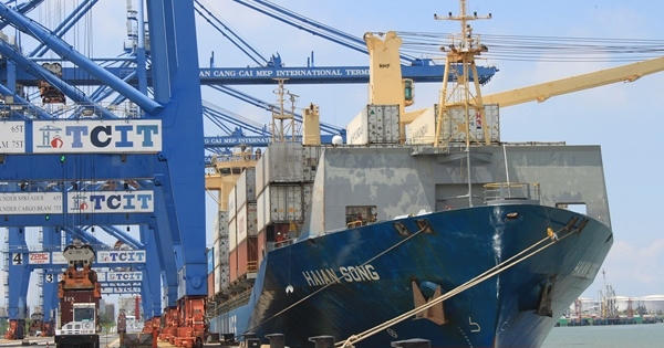 Quy hoạch 6 cụm cảng biển lớn kết nối với cao tốc
