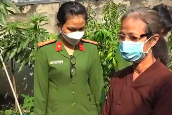 Khởi tố, bắt tạm giam bà chủ của khu đất "Tịnh thất Bồng Lai" Khởi tố, bắt tạm giam bà chủ của khu đất "Tịnh thất Bồng Lai"