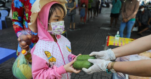 Hàng nghìn trẻ em mất cha hoặc mẹ trong đại dịch COVID-19