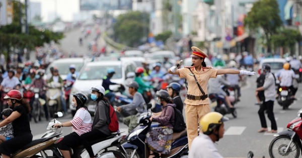 Thủ tướng yêu cầu đảm bảo trật tự ATGT dịp Lễ 30/4 - 1/5