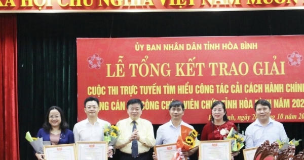 Hoà Bình: Trao giải cuộc thi trực tuyến tìm hiểu về công tác cải cách hành chính