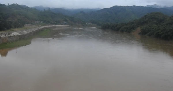 Vụ Chủ tịch huyện bị "giam lỏng": Ai đã ngang nhiên san lấp hàng nghìn m² lòng sông Hồng