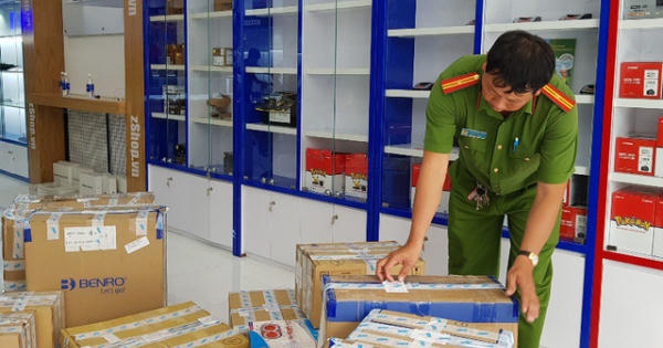 Cần Thơ: Tạm giữ 17 thùng hàng không rõ nguồn gốc