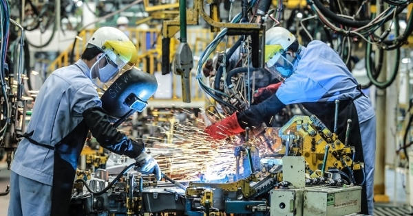 Ngành sản xuất tăng trưởng trở lại