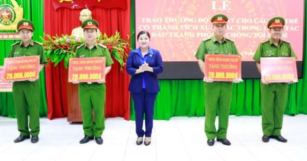 4 tập thể có thành tích đấu tranh phòng, chống tội phạm được tỉnh Bình Phước khen thưởng đột xuất