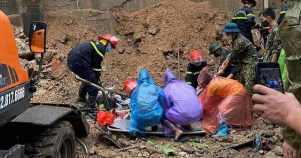Sạt lở đất kinh hoàng ở Quảng Ninh khiến 4 người bị vùi lấp
