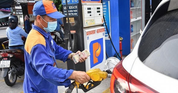 Chính phủ đề xuất giảm thuế bảo vệ môi trường đối với xăng dầu kéo dài đến hết năm 2024