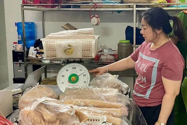 Phát hiện cơ sở sản xuất giò, chả ở Tuyên Quang sử dụng chất cấm