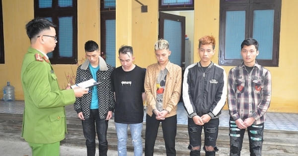 Bắt quả tang 5 thanh niên đang "bay lắc" ma túy trong nhà nghỉ
