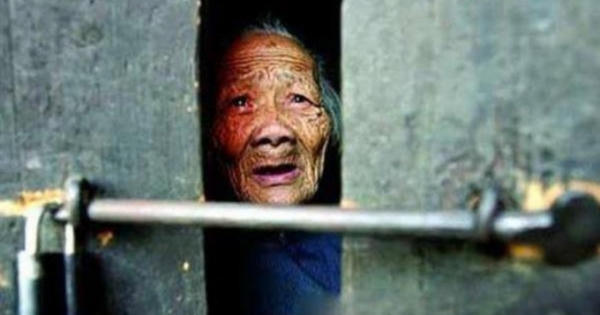 Pháp luật có lau khô được nước mắt mẹ cha? Pháp luật có lau khô được nước mắt mẹ cha?