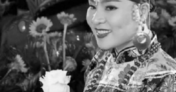 Bát nháo showbiz tự phong danh xưng cho… “sang mồm”!?