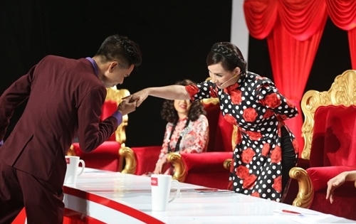 Phi Nhung không ngần ngại nói lời yêu với thí sinh Solo cùng Bolero