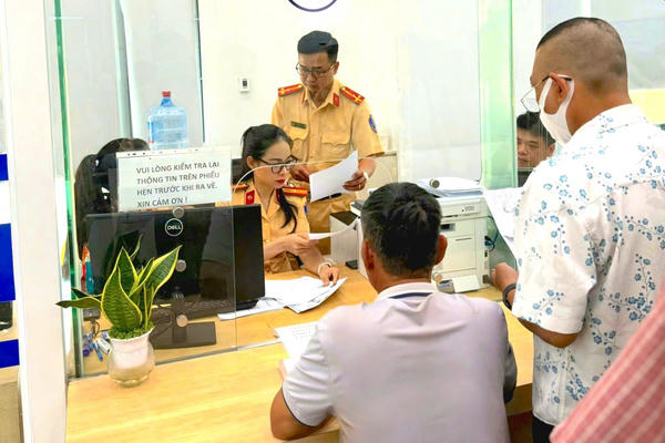 TP HCM đẩy nhanh tiến độ làm sạch dữ liệu giấy phép lái xe