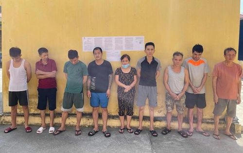 Vẫn còn tồn tại nhiều “sới bạc” giữa cao điểm dịch bệnh