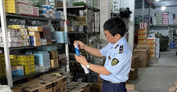 Trên 8.000 sản phẩm giả mạo nhãn hiệu phát hiện tại một hộ kinh doanh