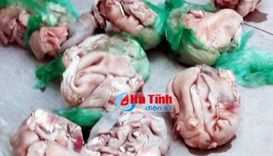 Bắt hơn 100 kg da bê bốc mùi hôi thối