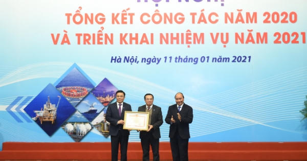 Thủ tướng đề nghị Petrovietnam tái cấu trúc mạnh mô hình quản lý