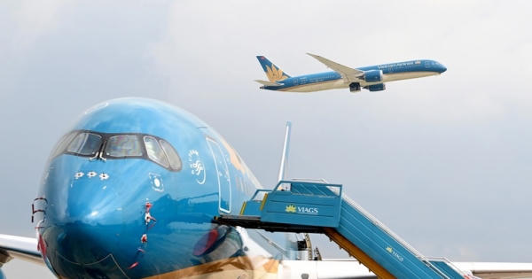 Vietnam Airlines kiến nghị tăng giá trần vé máy bay từ ngày 1/4