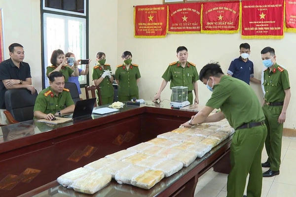 Triệt phá chuyên án ma túy xuyên quốc gia lớn nhất tại Phú Thọ Triệt phá chuyên án ma túy xuyên quốc gia lớn nhất tại Phú Thọ