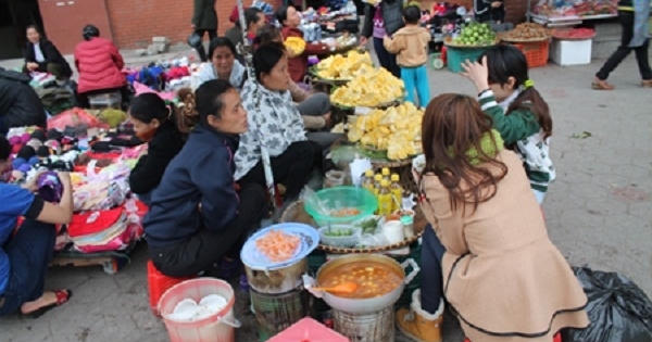 Nguy cơ dịch bệnh bùng phát khi ăn uống tại các điểm lễ hội