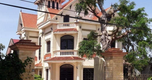 Thanh Hóa: Quan xã ở biệt thự, đi siêu xe, sở hữu nhiều tài sản khủng