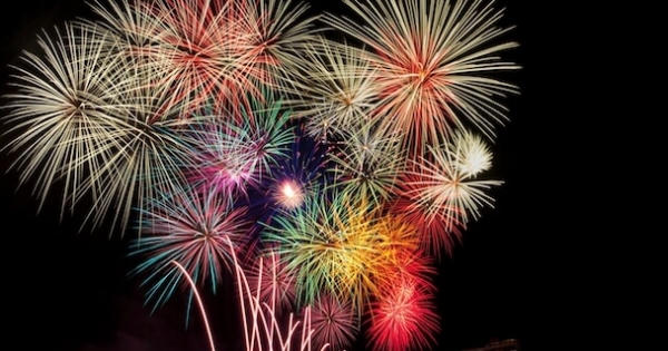 Nghệ An hỏa tốc dừng chương trình nghệ thuật, hủy bắn pháo hoa đêm giao thừa để phòng Covid-19