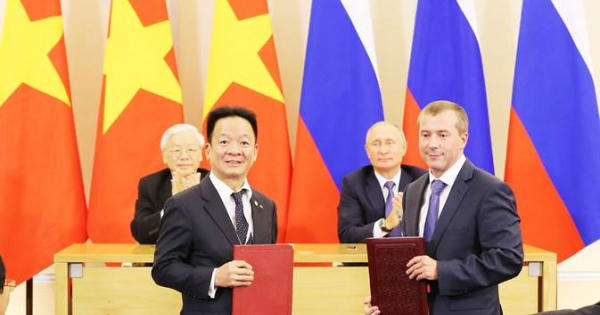 SHB hợp tác chiến lược với 2 định chế tài chính quốc tế tại Nga