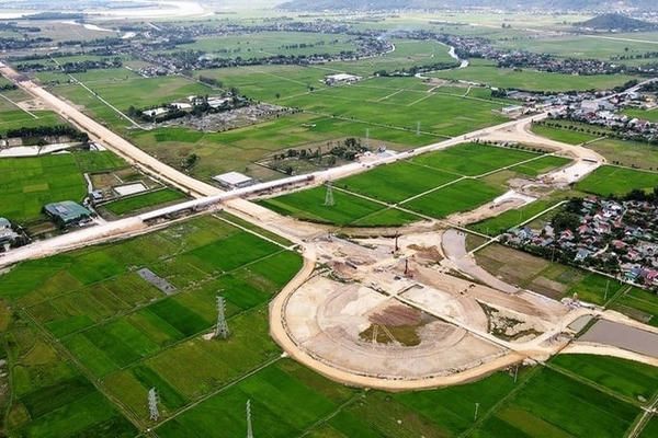 Xử lý nhiều cán bộ sai phạm trong đền bù dự án cao tốc Bắc - Nam tại tỉnh Hà Tĩnh