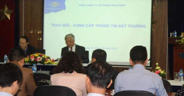 Bị dừng thực hiện nghị quyết bầu HĐQT, Vinaconex lúng túng kêu gọi cổ đông đoàn kết Bị dừng thực hiện nghị quyết bầu HĐQT, Vinaconex lúng túng kêu gọi cổ đông đoàn kết