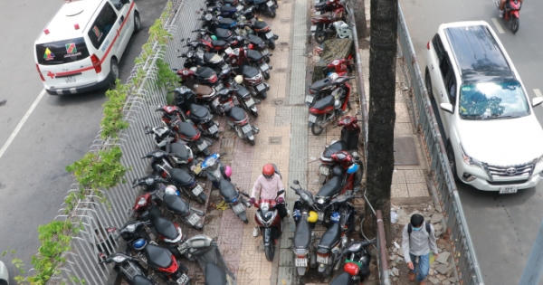 TP HCM: Đảm bảo công khai minh bạch, đúng quy định trong việc thu phí lòng đường, hè phố TP HCM: Đảm bảo công khai minh bạch, đúng quy định trong việc thu phí lòng đường, hè phố