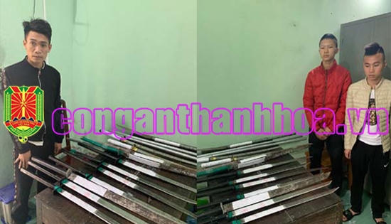 Mâu thuẫn trong lúc hát karaoke, 3 đối tượng dùng súng tự chế bắn người Mâu thuẫn trong lúc hát karaoke, 3 đối tượng dùng súng tự chế bắn người