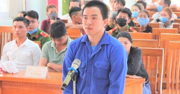 Ném đá vào đầu bạn nhậu, thanh niên lĩnh hơn 10 năm tù