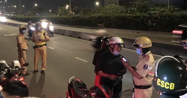 TP HCM: Tổ công tác 363 cấp cứu người bị TNGT khi đang thực hiện nhiệm vụ