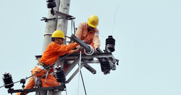 Giá điện tăng 3% ngay từ hôm nay
