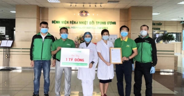 Nutifood trao tặng hơn 5 tỷ đồng cho các bệnh viện tuyến đầu chống dịch Covid-19