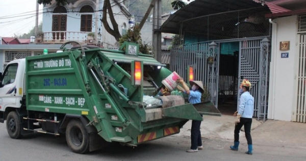 Hà Nội 'mạnh tay' xử lý xe vận chuyển rác gây ô nhiễm môi trường, ùn tắc đường