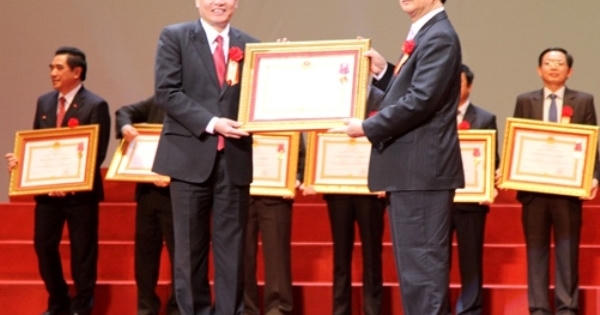 Khai mạc Đại hội Thi đua yêu nước toàn quốc lần thứ IX