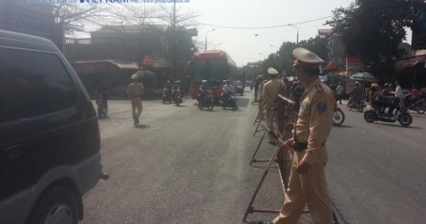 Chợ Viềng: 100% lực lượng CSGT Nam Định "ra đường"