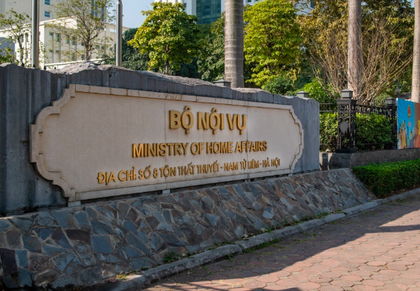 Hơn 180 cán bộ, lãnh đạo Bộ Nội vụ xin thôi việc, nghỉ hưu trước tuổi