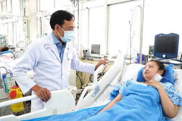 TP HCM: Cứu sống thai phụ bị thoát vị hoành nghẹt bẩm sinh hiếm gặp