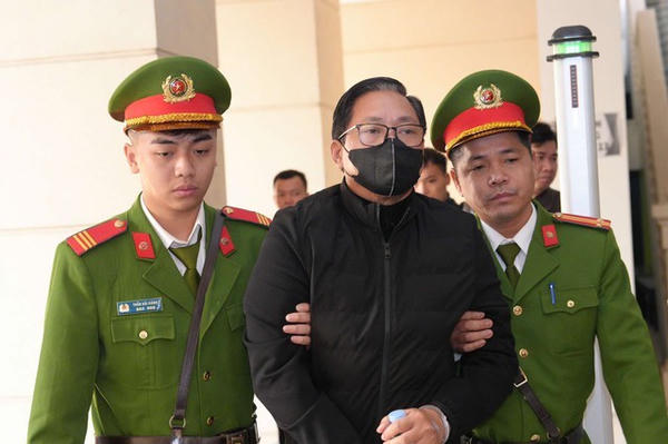 Hôm nay, xét xử cựu Bộ trưởng Mai Tiến Dũng cùng 9 bị cáo vụ Sài Gòn Đại Ninh Hôm nay, xét xử cựu Bộ trưởng Mai Tiến Dũng cùng 9 bị cáo vụ Sài Gòn Đại Ninh