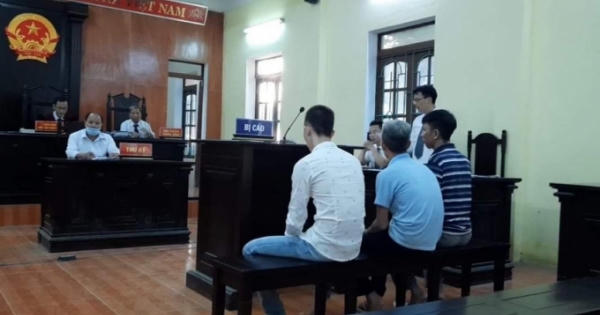 Vụ án cố ý gây thương tích ở Thanh Hoá: Vì sao các bị cáo đột ngột thay đổi lời khai?
